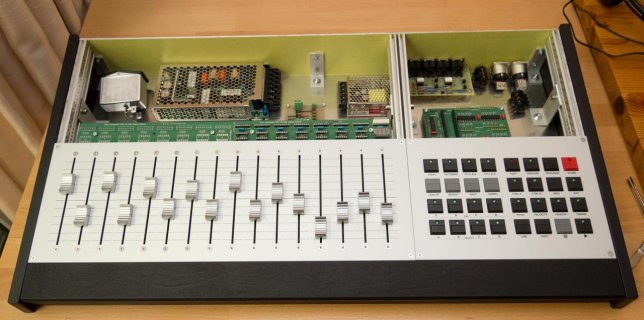 Zeus-SPS-16_frame.jpg Zeus-SPS-16_frame.jpg