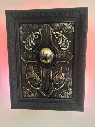 Halloween picture frame_a.jpeg